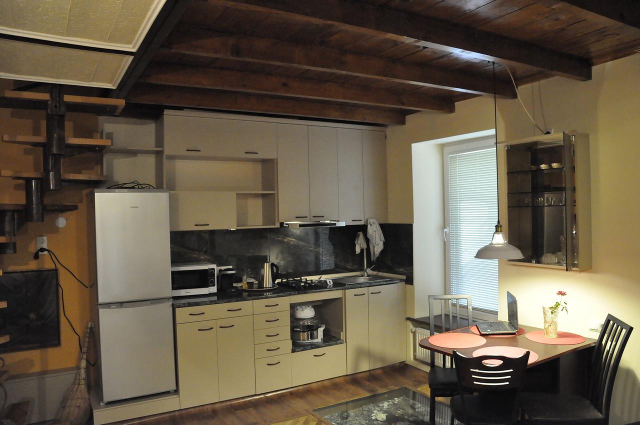 Apartment Whole Elite For Rent 1-5 Person On Ave Rustaveli Tbilisi